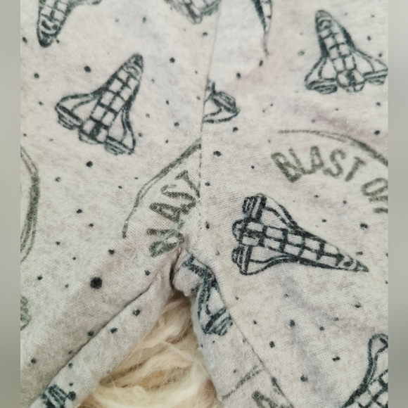 Lot #1 George Boys Size 4-5- PJs - Picture 10 of 14